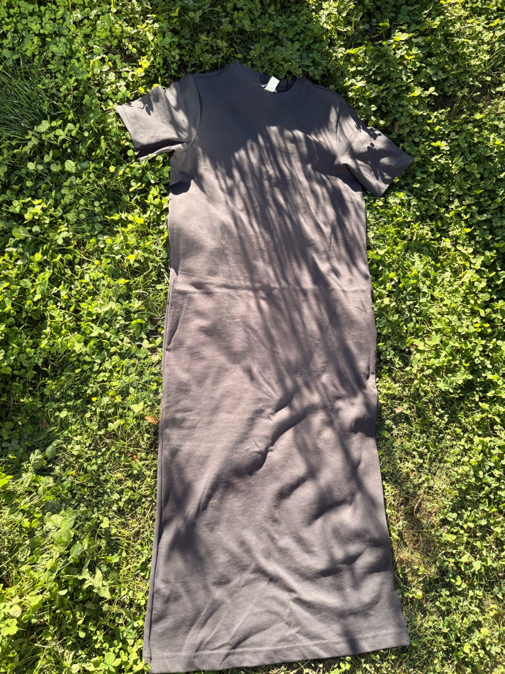 H&M Everyday Short-Sleeve Maxi Dress in Charcoal